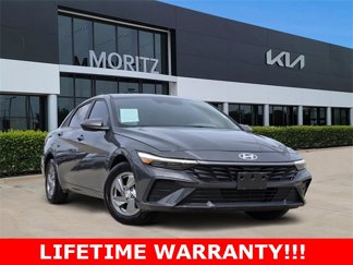 Used 2024 Hyundai Elantra SE image 1