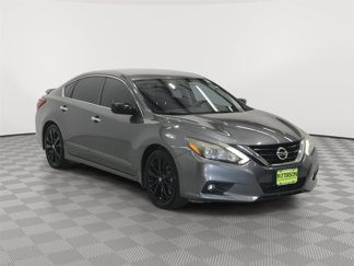 Used 2017 Nissan Altima 2.5 SR w/ Midnight Edition Package image 1