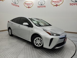 Certified 2022 Toyota Prius LE image 1