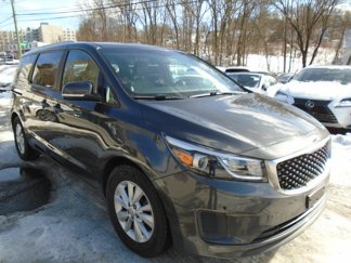 Used 2017 Kia Sedona LX w/ LX Essentials Premium Package image 1