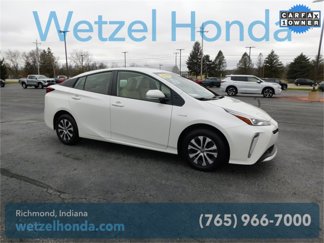 Used 2019 Toyota Prius XLE image 1