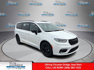 New 2025 Chrysler Pacifica Premium image 1