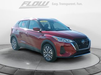 Certified 2022 Nissan Kicks SV image 1