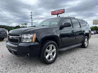 Used 2011 Chevrolet Suburban LT image 1