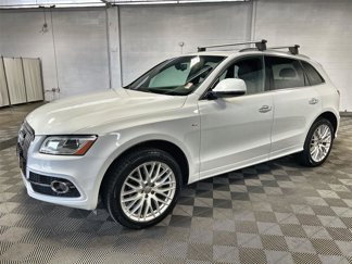 Used 2017 Audi Q5 2.0T Premium Plus w/ Technology Package image 1