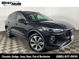 Used 2024 Ford Escape Platinum image 1