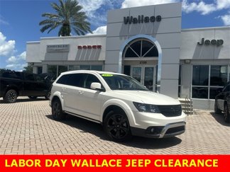 Used 2020 Dodge Journey Crossroad image 1
