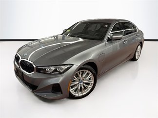 Used 2024 BMW 330e xDrive w/ Convenience Package image 1
