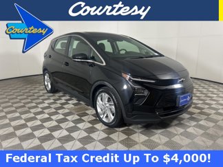 Used 2023 Chevrolet Bolt LT image 1