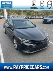 Used 2018 Toyota Camry LE image 1