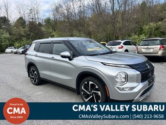 Used 2022 Mitsubishi Outlander SE image 1