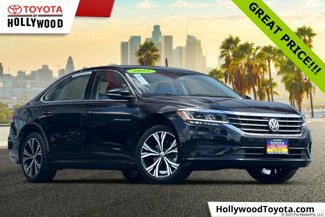 Used 2022 Volkswagen Passat 2.0T SE image 1