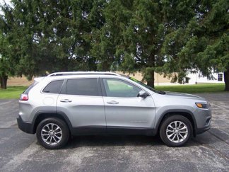 Used 2019 Jeep Cherokee Latitude Plus w/ Cold Weather Group image 1