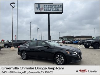 Used 2023 Nissan Altima 2.5 SV image 1