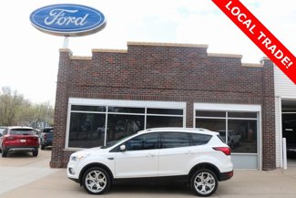 Used 2019 Ford Escape Titanium image 1