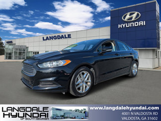 Used 2016 Ford Fusion SE image 1