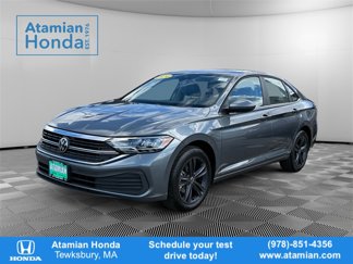 Used 2024 Volkswagen Jetta SE image 1