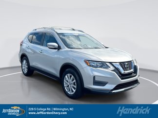 Used 2020 Nissan Rogue SV image 1