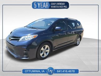 Used 2019 Toyota Sienna LE image 1