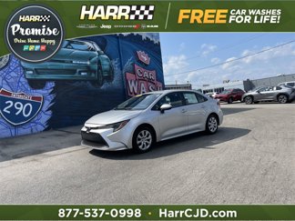 Used 2022 Toyota Corolla LE image 1