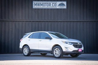 Used 2018 Chevrolet Equinox LS image 1