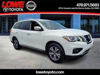 Used 2019 Nissan Pathfinder SV image 1