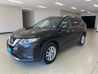 Used 2018 Nissan Rogue SV image 1
