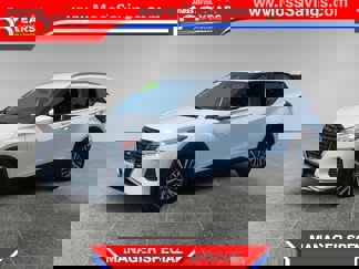 Used 2021 Nissan Kicks SV image 1