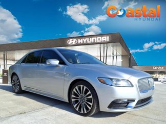 Used 2017 Lincoln Continental Reserve image 1
