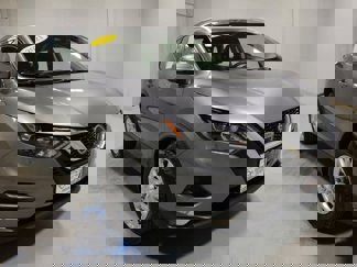 Used 2021 Nissan Rogue Sport SV image 1