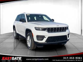 New 2025 Jeep Grand Cherokee Laredo w/ Luxury Tech Group I image 1