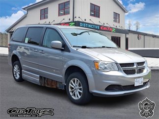 Used 2016 Dodge Grand Caravan SXT image 1
