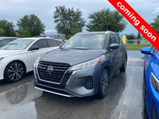 Used 2022 Nissan Kicks SV image 1