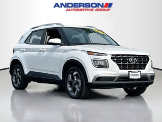 New 2025 Hyundai Venue SEL image 1