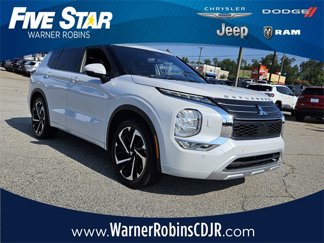 Used 2022 Mitsubishi Outlander SEL image 1
