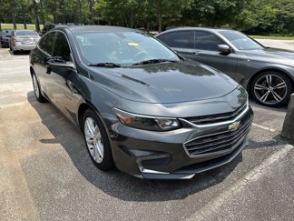 Used 2017 Chevrolet Malibu LT image 1