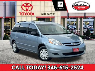 Used 2008 Toyota Sienna CE image 1