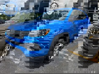 New 2025 Jeep Compass Latitude image 1