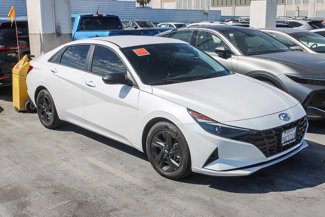 Used 2022 Hyundai Elantra SEL image 1