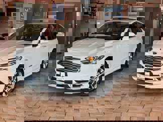 Used 2017 Ford Fusion SE w/ Equipment Group 602A image 1