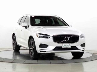 Used 2019 Volvo XC60 T6 Momentum w/ Multimedia Package image 1
