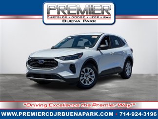 Used 2023 Ford Escape Active image 1