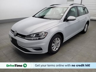 Used 2018 Volkswagen Golf S image 1