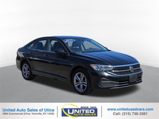 Used 2023 Volkswagen Jetta SE image 1