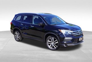Used 2017 Honda Pilot Touring image 1