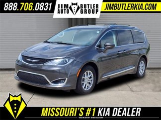 Used 2020 Chrysler Pacifica Touring-L image 1