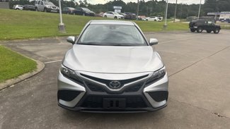 Used 2023 Toyota Camry SE image 1