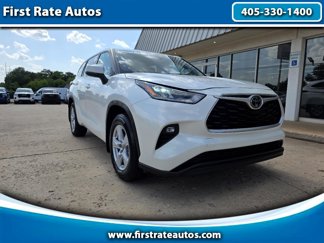 Used 2020 Toyota Highlander LE image 1
