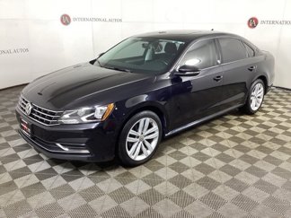 Used 2019 Volkswagen Passat 2.0T Wolfsburg image 1