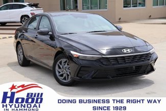 New 2025 Hyundai Elantra Hybrid image 1